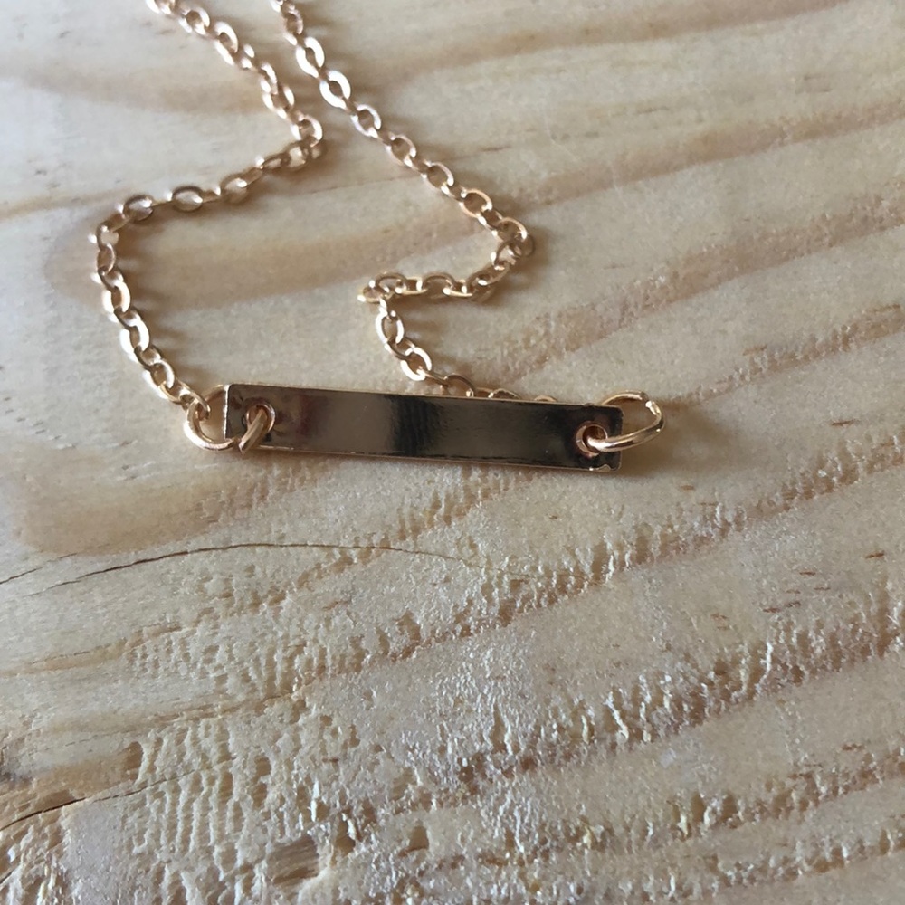 NWT gold necklace - Picture 2 of 2